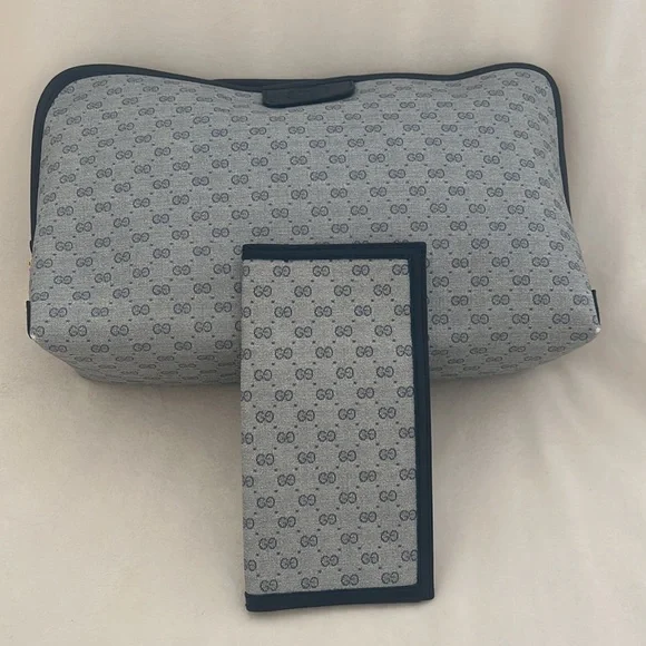 Gucci Bag - Picture 8 of 14